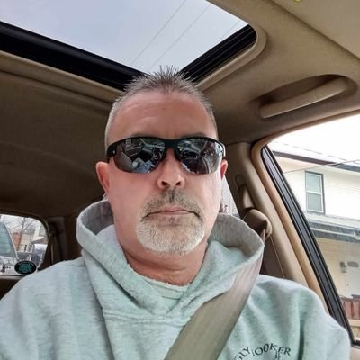 Rodney32166's profile picture. US. Navy Veteran. loves to kayak fish for Bass. 
Not buying content. No FaceTime. No Hookups. Come real or stay away...🤘
