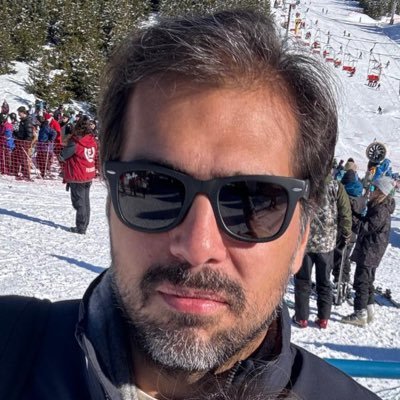SaintPetrogrado's profile picture. Teste