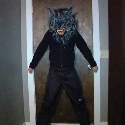 sterling_hound's profile picture. unironically a crazed wilder beast 2002