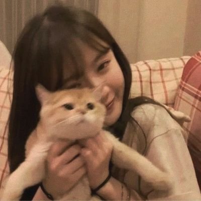 halmuci's profile picture. 