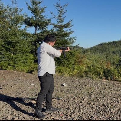 mathmatical_man's profile picture. 海外出張多めのサラリーマン。専攻はトポロジー、だけど数学は苦手。2024/6にポーカー開始、中目黒DBにちょこちょこいます。似てる肩幅は戸愚呂80%。今年の目標はBIG3 450とFoxenのような太い腕。夢はFoxenとトリトンの会場で腕相撲。