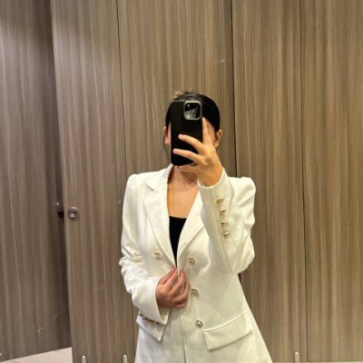 Mona_Novaa's profile picture. 🇻🇳
MSc Finance 🎓 Fine art lover 🎨 Pilates enthusiast 🧘‍♀️ Padel player 🎾 Living creatively
If I like your post, I’m into your idea