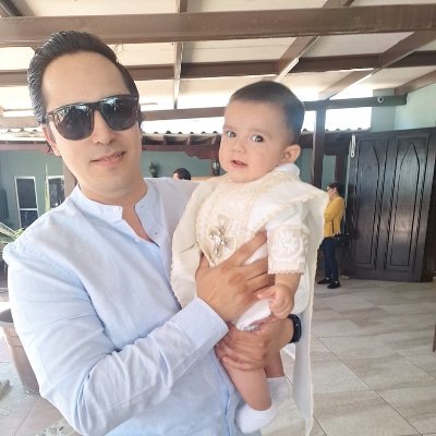 MIGUELE06692057's profile picture. 