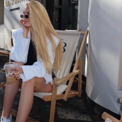 Kristinalewison's profile picture. 