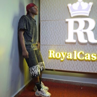 JuceeKhalid23's profile picture. 