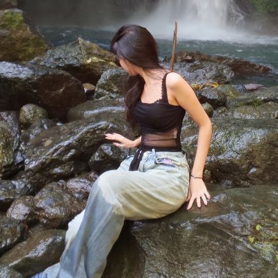 Hana39Y's profile picture. In three words I can sum up everything I’ve learned about life: it goes on.