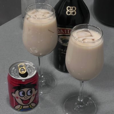 DESSIETS002's profile picture. Anna Freud / UCL/ Yale - MRes Developmental Neuroscience and Psychopathology 24-26；UCL - BSc Psychology with Education first class