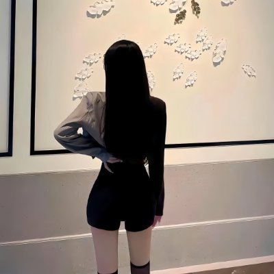 Grace_nnc's profile picture. 가장 단순한 것이 가장 우아하다✨
