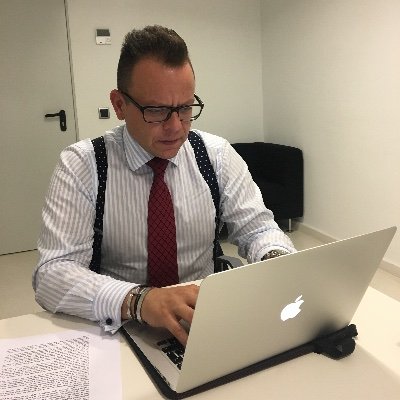 AGBAbogado's profile picture. -Especialización Derecho Procesal Penal - Abogado Penalista 
🇪🇸🇪🇸🇪🇸 Conservador y Crítico con la Vida 🇪🇸🇪🇸🇪🇸 
NO⛔️DM⛔️MD⛔️NO