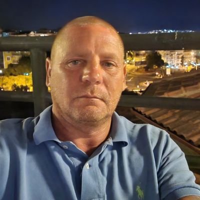 Iancoulson98386's profile picture. im a happy go lucky bloke. looking for hook ups but please dont ask for money for pics or videos I can watch the hub for free.