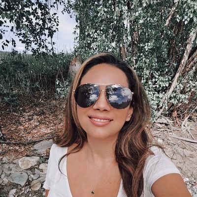 odysseywildbyrd's profile picture. Artist• SF Writer•Fueled by coffee & curiosity📚🖤
Creating worlds out of cosmic dust✨️
