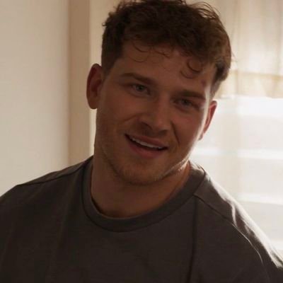 maiwmilk's profile picture. best ppl are crazy 🐇