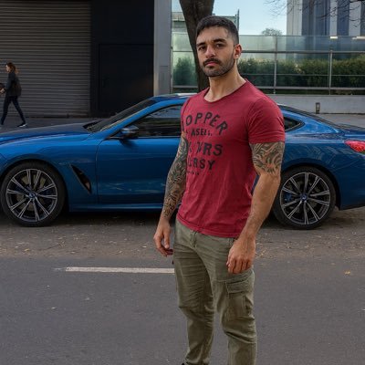 Santiag92720577's profile picture. Cryptos eth ,dot,trading