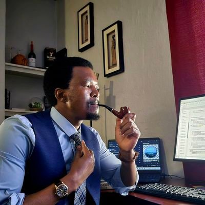 ThamiNdlela_SA's profile picture. The Minimalist | The Darwinian | Every Titan Has a Story | A hustler's job ain't done until he becomes a king ~ Nas | Deep House Music