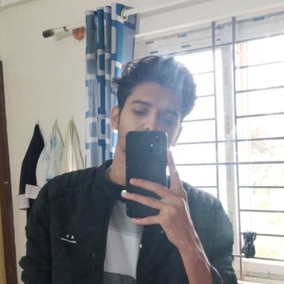 Prince_Eav's profile picture. ज्ञानम् परमम् ध्येयम् |