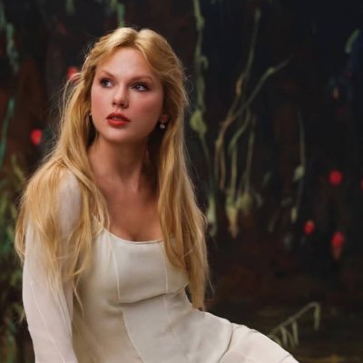 directedbyTS_'s profile picture. 