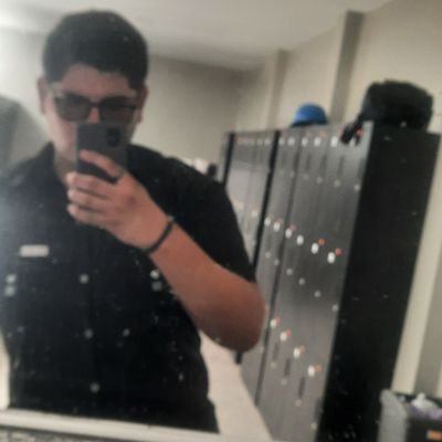 KEVIN70164715's profile picture. hablemos sobre que la vida es una basura

ig: siniester.lord