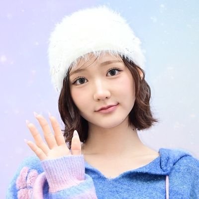 Luckyz_tiiikiii's profile picture. Dancing alone