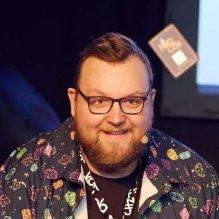(he/him) V-Tuber / Streamer / Eisbaer / Saarlooters
RompeDerEisbaer - Dennis Remus
c/o https://t.co/xdWxeaDwmM #22748
Europaring 90
53757 Sankt Augustin