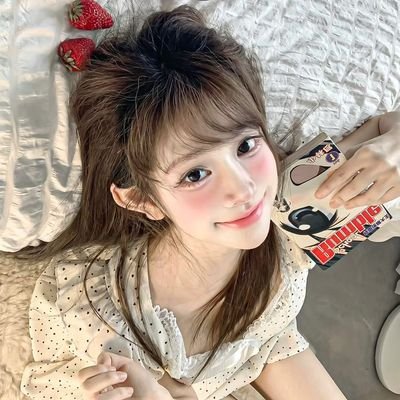 juicnes's profile picture. business ★ lacquered bruises glazed on the mirror of night’s nyc: commute / .. boulevard flickers