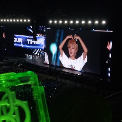 injunii_juuniii's profile picture. EXO KAMBEK BRO!! SIAP WORLD TOUR!!! 
🔥🔥🔥🔥🔥🔥🔥🔥🔥