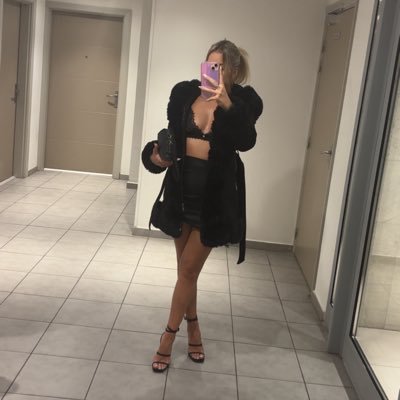 @QueenOdelys83