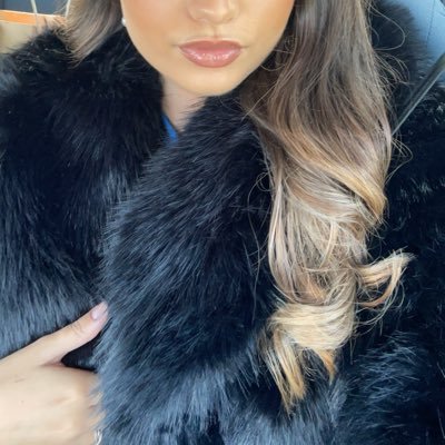 leilacbr_'s profile picture. 