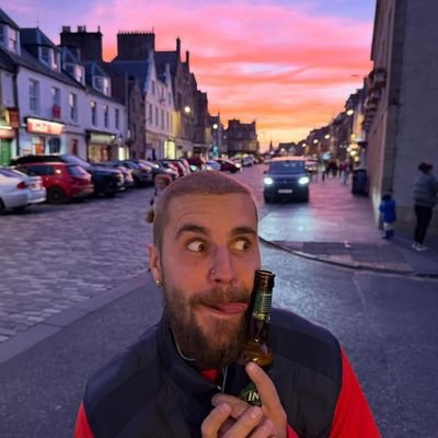 chaebinwong's profile picture. OLD ACC ; new acc @tranenundbier || nayoung, fuko, sujung, mei & hyein’s big sister | fuko and nayoung I’ll wait for you 🐈‍⬛