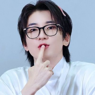 ysmsjs's profile picture. ❗ homophobic dan minor dni ❗
❗Akun Gado - Gado❗