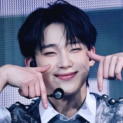 sunnyshineonme's profile picture. bingung siapa biasnya 😭

日本語・English・Indonesia