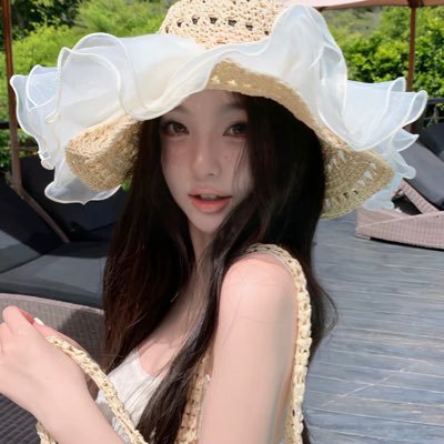 mmlmlove's profile picture. 新号大号被冻结 男娘🚪128 qq：3821723732