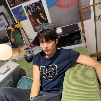 cortishoolic's profile picture. i love cortis ♡