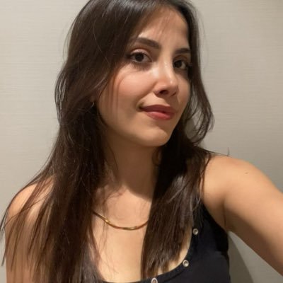 icnazaklaveh's profile picture. bilmemek ve hayal etmek daha iyi