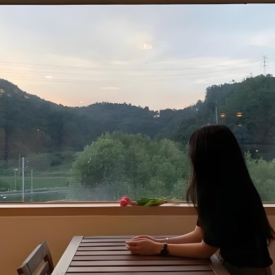 edoagye's profile picture. 私は台湾から来ました。運動と散歩と小説が好きです。