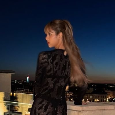 143000M_y's profile picture. 