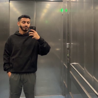 JusHereInit_'s profile picture. 313 🇵🇰