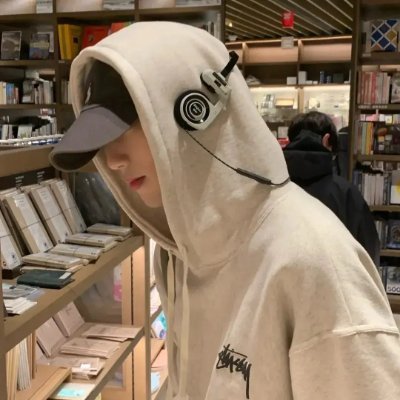 estc52364's profile picture. 