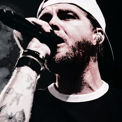 WarrenAlexx_'s profile picture. @KouvrAnnon💕