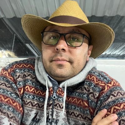leonelvira703's profile picture. 