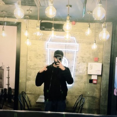 Just another random brown boy who wanted to be a boxer and vibe on @theweeknd but is stuck in between 9 to 5 accounts world.