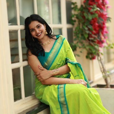 juz_wannabe_me's profile picture. enjoy the little things in life🌟🦋⚡