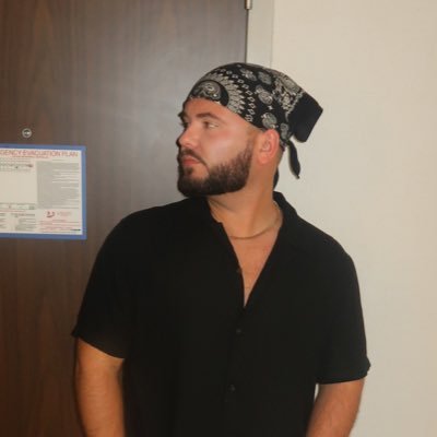 ImJalenD's profile picture. 30 | Cat dad | Tequila lover