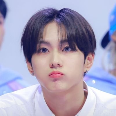 chloe_bubble99's profile picture. in love with yjw