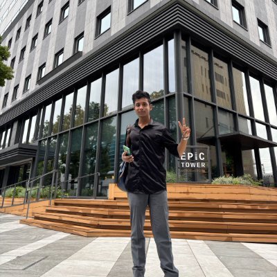 ai_rakshak's profile picture. JAVA 開発者 | PHP学習中 |  React開発者 |  数学者 | 日本語能力試験N2(168/180) | 日本語能力試験N3満点 | ソフトウェア開発エンジニア | 通訳　(英語⇔日本語)    学んだことをXで発信中