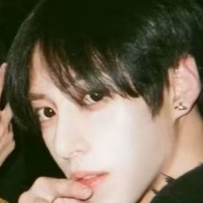 2bg3nVA61410981's profile picture. 2.5界隈🎤➡︎Kポ🔰Vega🐈‍⬛🌹 ALLYZ❤️‍🔥 無言フォローすみません🏎️🏁アイコンは彼氏です（大嘘 35↑ 鍵垢@sava_hakava