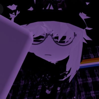 AroArts10's profile picture. She/her/hers | FNF  fan | Beginner Artist | Still learning how to draw 😭😭🙏🙏