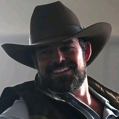 JesseHutch26253's profile picture. 