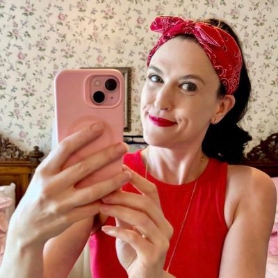 fallawanna's profile picture. endometriosis deeply infiltrated on every organ from my diaphragm down including sciatic/phrenic nerves & horrible side effects from Lupron aka puberty blockers