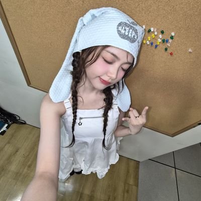 carmenxtist's profile picture. ˻ 𐄉 𓈒˚╺⑅͙₊ ˚𓈒＊🐿️✧ 𓈒˚ ˳ˑ͇ᚐ @Hearts2Hearts♥︎ ˚𓈒＊🎀╸̟𓈒˚ ⁎̵̵𖢟╸˚𓈒 통、𓈒˚ ₊𓈅⁎̵̵╸˚𓈒 💒♥︎ 𓈒˚ ジェン＆ ˳ˑ͇ᚐ ˚𓈒＊╺ ゆな 🏹 ˚𓈒╺𓊪₊ ˚𓈒＊리♥︎ ˚𓈒 𐄉 ˼