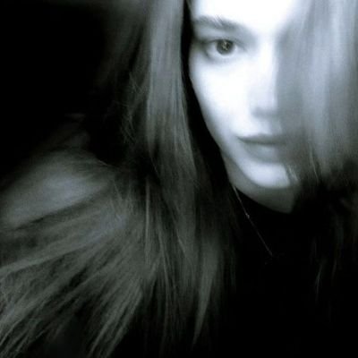 osimvi's profile picture. visual artist